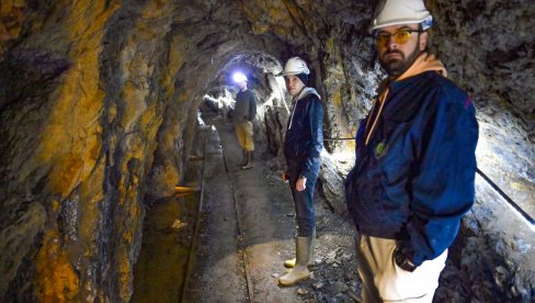 NAUKA I ISTORIJA 35 METARA POD ZEMLJOM: Ekipa Novosti u školskom rudniku Crveni breg podno Avale