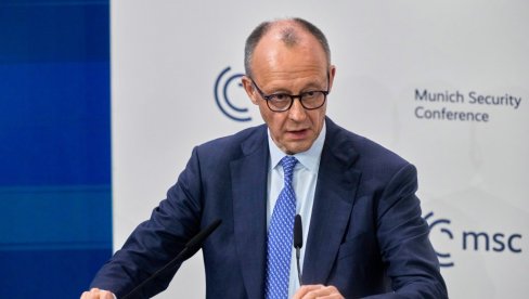 RAZGOVARAO SAM SA TRAMPOM Merc: Zahvalan sam što je rekao da odlaže napade