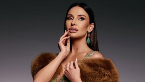 VERA I RAD SU KLJUČ TRAJANJA: Katarina Živković o novim verzijama starih hitova, punoletstvu na estradi, koncertu, majčinstvu (FOTO)