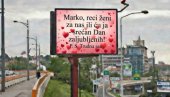 МАРКО, ТРУДНА САМ - РЕЦИ ЖЕНИ ИЛИ ЋУ ЈА Шок билборд за Дан заљубљених у Зрењанину