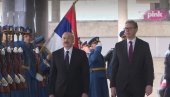 DOBRO NAM DOŠLI, DRAGI PRIJATELJU! Alijev stigao u posetu Srbiji - Na aerodromu ga dočekao Vučić (FOTO/VIDEO)