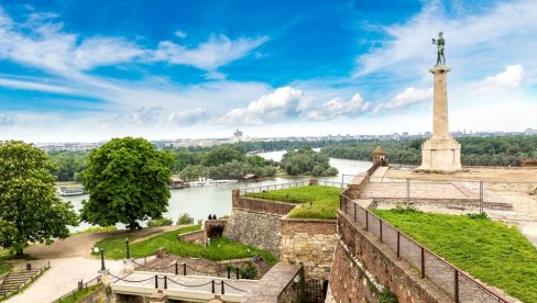 MEDVEDICA DUNJA IZAŠLA IZ JAZBINE: Evo šta to znači kada se desi na Sretenje - da li nam stiže proleće?