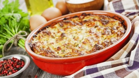 ТРИК КУВАРА ЗА НАЈБОЉИ ПРЕЛИВ ЗА МУСАКУ: Састојци су једноставни и вероватно их већ имате у кухињи