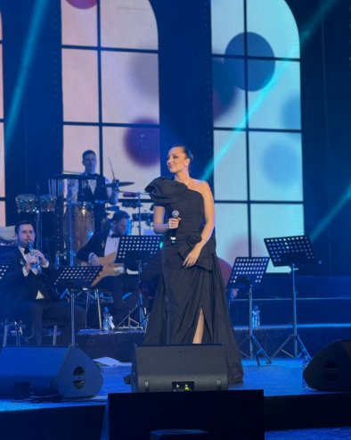 ALEKSANDRA PRIJOVIĆ NA IVICI SUZA Sve puca od emocija na koncertu u čast Šabanu Šauliću