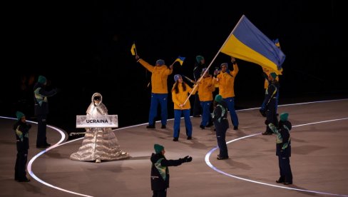 CEO SVET GLEDA I NE VERUJE! Ruskinja nosila zastavu Ukrajine na otvaranju Zimskih olimpijskih igara