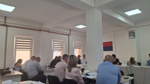 СКУПШТИНСКА ВЕЋИНА У ГАЦКУ ПОНОВО УПИТНА: Запошљавање уздрмало власт
