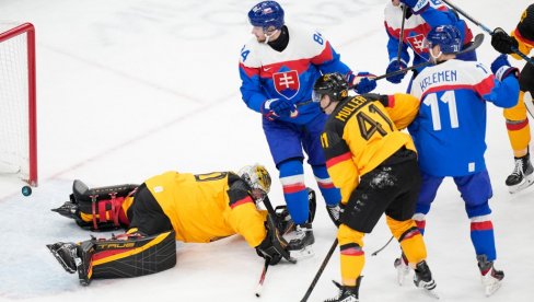 УБЕДЉИВО КА МЕДАЉИ! Познат први полуфиналиста ЗОИ у хокеју!