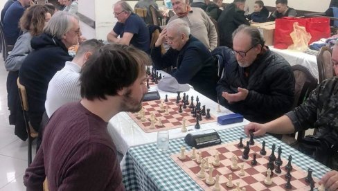 ŠAHOVSKI TURNIR U ĆUPRIJI: Pobednik Jagodinac Dalibor Radisavljević