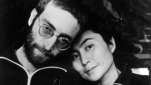 OTELA GA OD PRVE ŽENE, RASTURILA NAJVEĆI BEND NA SVETU, ĆERKU NIJE VIDELA 20 GODINA: Životna priča žene koju mrzi ceo svet