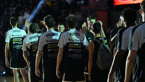 KAD CRNO-BELI ČAIR GRMI: Vašington odlepio uz pesmu grobara na Kupu Koraća (VIDEO)