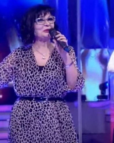 ЗБОГ ТОГ ЧОВЕКА САМ ХТЕЛА ДА УМРЕМ: Позната певачица се забављала са момком 6 година, па јој на ручку рекао да иде да се ожени другом