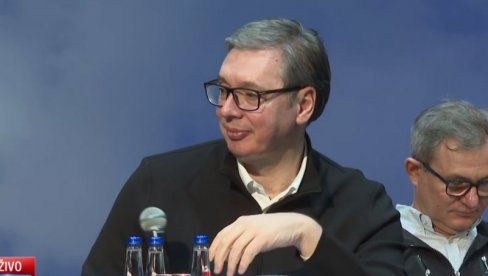 VUČIĆ  O OBOJENOJ REVOLUCIJI: Sve razumem, ali da decu terate da ne idu u škole... Koga ste tako kaznili? Pa samo sebe!