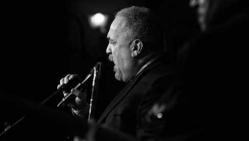 ПРЕМИНУО ЛЕГЕНДАРНИ МУЗИЧАР (75): Породица објавила саопштење - Захвални смо на вашим молитвама