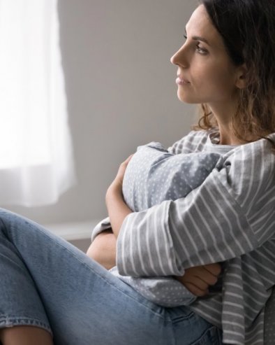 ВИШЕ НЕ ЖЕЛЕ ДА БУДУ ЕМОЦИОНАЛНИ СЕРВИС: Зашто младе жене све више одустају од веза?