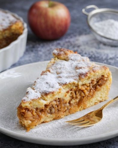 ПОСНА ПИТА СА ЈАБУКАМА: Рецепт за мирисну питу