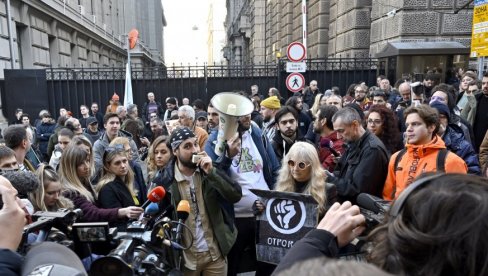 LAGALI SU, NISU ZNALI KAD JE DOSTA: Blokaderi lažima manipulišu već više od godinu dana - A ovo je najmonstruoznija od svih njihovih laži