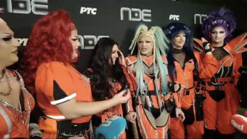 ДОБИЛЕ КЕШ: Откривено КО ЈЕ СПОНЗОР Харем девојака