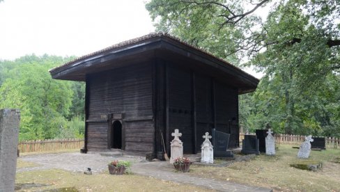 SVETINJA KOJA JE NADMUDRILA TURKE:Crkva brvnara u Cvetkama duhovno i kulturno blago kraljevačkog kraja