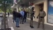 ПОЛИЦИЈА ОПКОЛИЛА ЗГРАДУ У КОЈОЈ ЖИВИ АЦО ЂУКАНОВИЋ