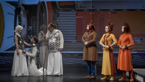 PRIČA O DVOJE POSLEDNJIH LJUDI NA ZEMLJI: Premijera „Posle milijon godina“ u Srpskom narodnom pozorištu, 28. februara