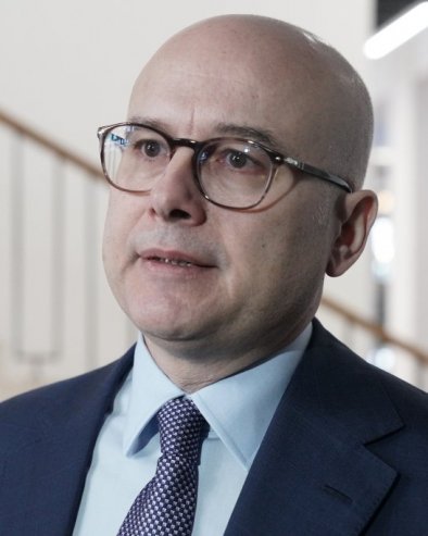 LAŽNI VETERAN, LAŽNI STUDENT Vučević raskrinkao Dušana Mandarića: Pod okriljem noći ruše Novi Sad! (FOTO)