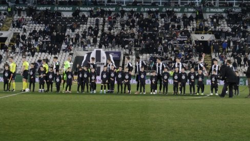 FIZIČKA (NE)SPREMNOST ILI NEŠTO DRUGO?! Partizan od prolećnog dela Superlige Srbije nestaje u drugih 45 minuta