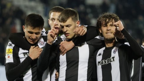 ZVEZDA ĆE BITI PRVA, ALI KO ĆE ZAUZETI DRUGO MESTO? Partizan i Vojvodina ukrštaju koplja na Karađorđu