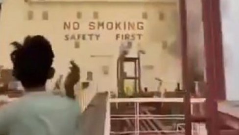 UDAR NA SRCE SVETSKE TRGOVINE NAFTOM: Brod u plamenu, cene odmah skočile (VIDEO)