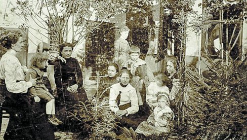 IZBEGLIČKI KONZULAT KOD MITE PETROVIĆA: Nadežda je rasla u porodici koja je baštinila snažne nacionalno-oslobodilačke ideje