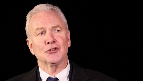 НЕ ЗНАЈУ ГДЕ УДАРАЈУ Амерички сенатор: Управо сам изашао с брифинга владе о Ирану, немају појма што раде (ВИДЕО)