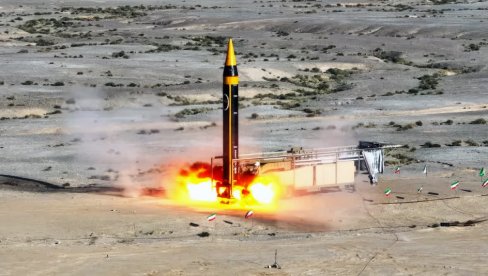 IRAN LANSIRAO RAKETE SA BOJEVOM GLAVOM OD JEDNE TONE: Tvrde da su pogodili aerodrom u srcu Tel Aviva (VIDEO)