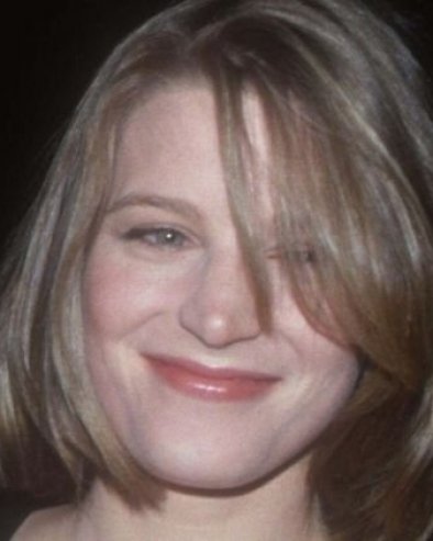 SVI SU BILI ŠOKIRANI KADA SE LEPOTICA IZ 90-TIH DEFORMISALA: Sada je smršala 45 kilograma i priča se da se vraća glumi! (VIDEO)