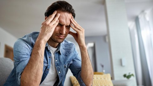 КАД ЈЕ ТЕНЗИОНА, А КАД ЈЕ МИГРЕНА? Неуролог са ВМА открива све о главобољама (ФОТО)