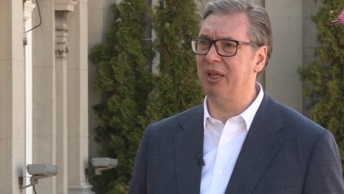 NAROD HOĆE DA OZBILJNI LJUDI VODE PROMENE Vučić: Kokanović, Kavčić i Bakić - budućnost koju oni nude