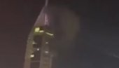 STRAVIČAN SNIMAK NAPADA NA JEDNU OD NAJVEĆIH ATRAKCIJA DUBAIJA: Ciljani atentat dronom na metu unutar višespratnice (VIDEO)