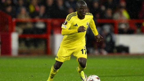 GALATA JE POBEDILA, SADA JE RED NA FENER: Pobeda je imprativ za "kanarince" ako misle da se bore za titulu