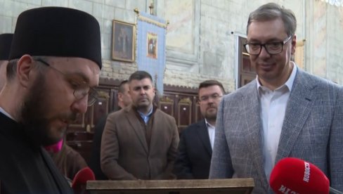 ВУЧИЋ У СИВЦУ: Председник обилази цркву Светог Николаја (ФОТО/ВИДЕО)
