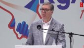 ВЕЛИКИ МИТИНГ: Вучић говори у Сивцу пред пуном халом (ФОТО/ВИДЕО)