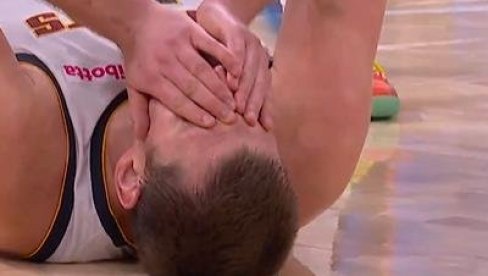 А ОНДА МУК! Срамна реакција Американаца након дивљачког ударања Николе Јокића (ВИДЕО)