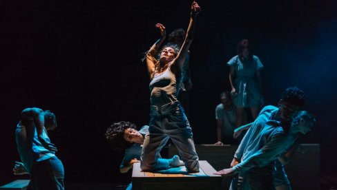 „ОСТРВО“  БИТЕФ ТЕАТРА ВЕЧЕРАС НА СМЕДЕРЕВСКОЈ ПОЗОРИШНОЈ СЦЕНИ: Плесни комад од 20 сати у Центру за културу