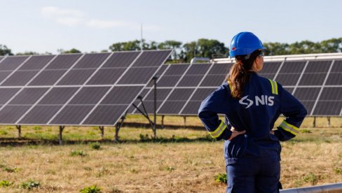 NASTAVAK INVESTICIJA U OBNOVLJIVE IZVORE ENERGIJE: Puštena u rad najveća fotonaponska elektrana NIS-a