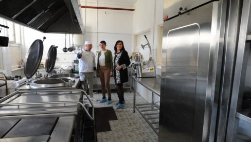 NOVO “SRCE“ NARODNOG KAZANA: Narodnoj kuhinji u Kraljevu donirana oprema vredna 16.000 evra