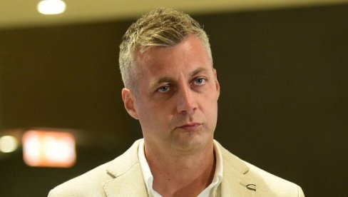 ТЕШКО ОДРАСТАЊЕ ФРОНТМЕНА ЛЕКСИНГТОНА: Бежао од граната, ишао по логорима, а онда су са сестром 2 месеца држали у затвору