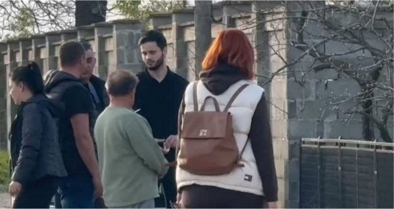 ESTRADA U SUZAMA: Ove pevačice došle da pruže podršku Darku Laziću u najtežim trenucima (FOTO)