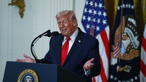 TRAMP POKLOPIO ZELENSKOG: Poslednji čovek od kog nam je potrebna pomoć protiv Irana je on