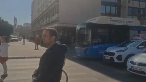 NARODU U NOVOM SADU PREKIPELO: Desetak blokadera maltretira ceo grad (VIDEO)