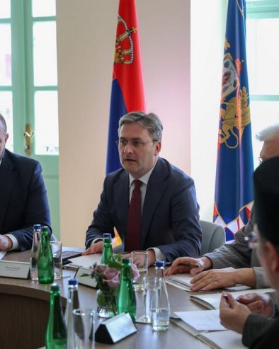 ODRŽANA SEDNICA ODBORA ZA OBNOVU I RAZVOJ SREMSKIH KARLOVACA: Prisustvovao ministar Selaković (FOTO)