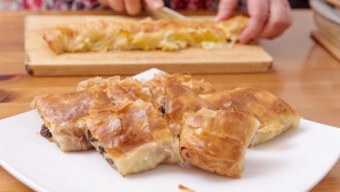 РЕЦЕПТ ЗА ПОСНУ МАНАСТИРСКУ ПИТУ ИЗ 19. ВЕКА: Уживаћете у савршеном укусу, а бића вам потребна само 4 састојка