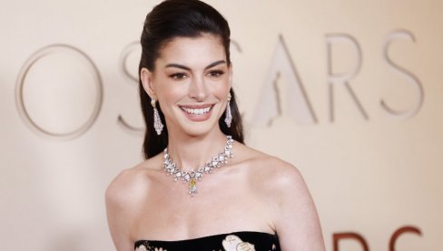 NAJBOLJE OBUČENE DAME NA 98. DODELI OSKARA: Glamur koji ne zna za granice (FOTO)