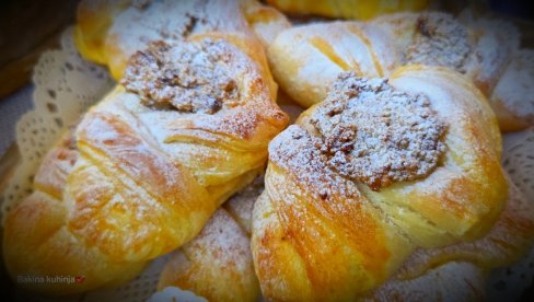 ДАНСКО ПЕЦИВО СА ОРАСИМА: Златни слојеви уживања